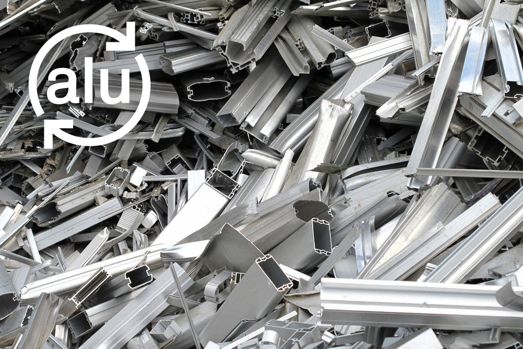 unorganized pile of aluminium scrap parts, overlaid with alu recycling icon