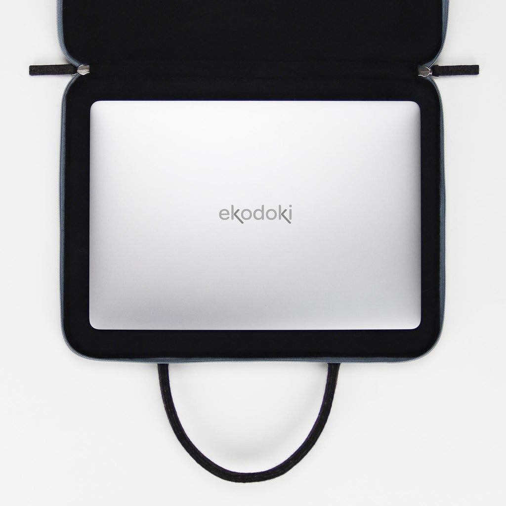 anthracite wool felt laptop bag 15 inch computer compartment flatlay eKodoKi WOOLI