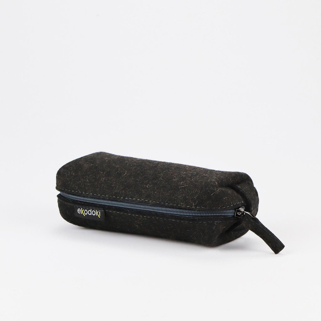 anthracite wool felt zipper pencil case laying eKodoKi WOOLI