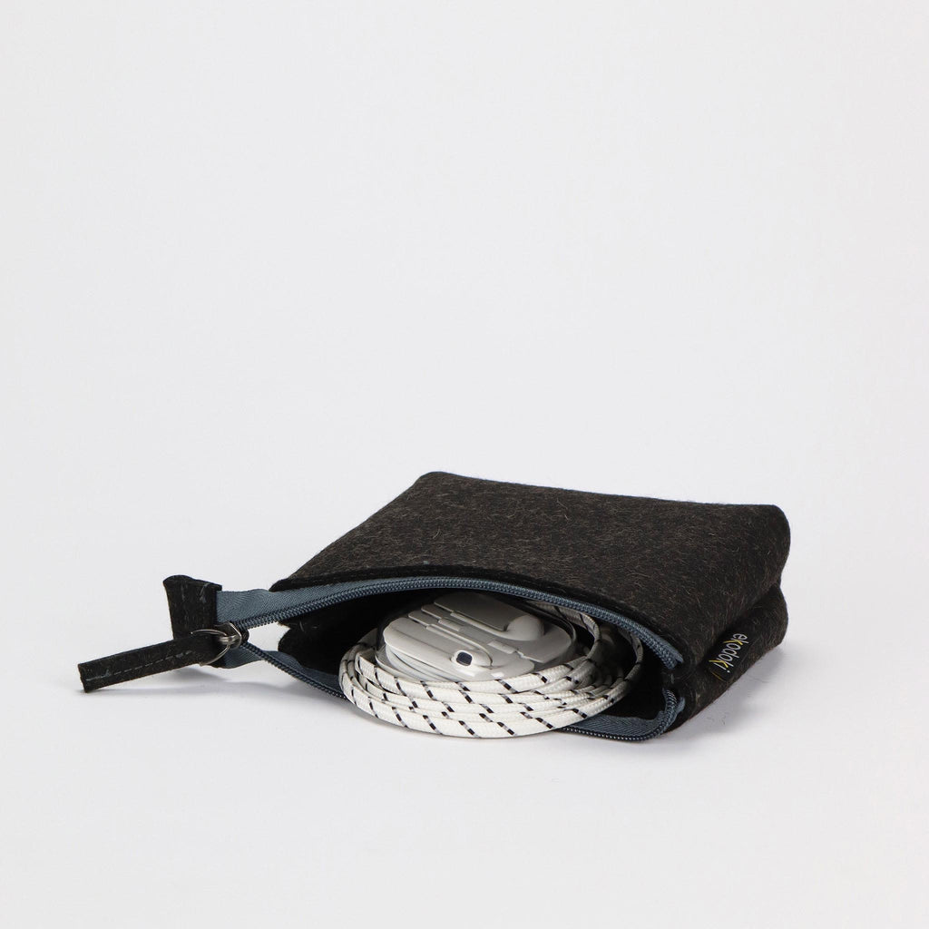 anthracite wool felt zipper pouch S charger inside eKodoKi WOOLI
