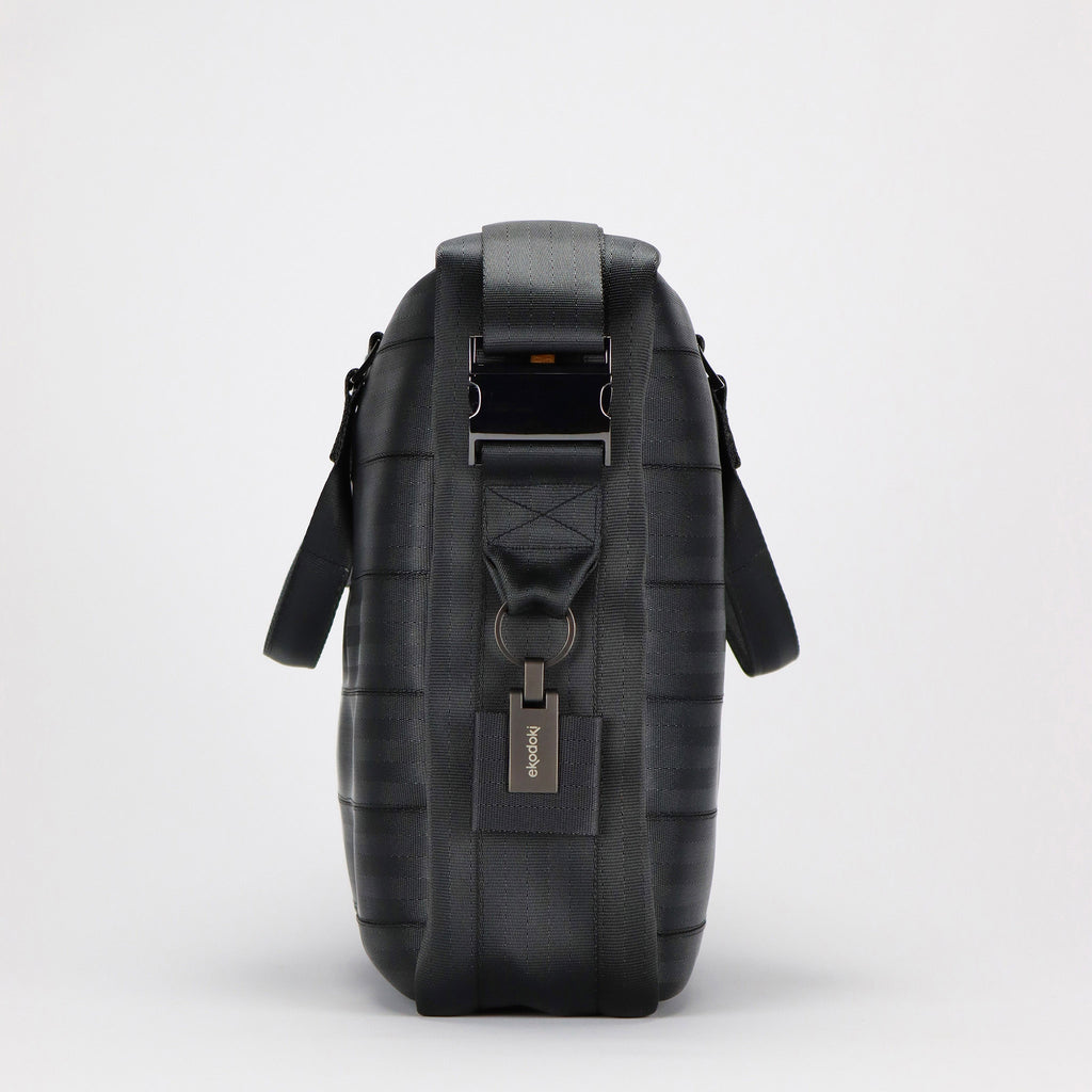 black seatbelt briefcase L right side with branded keyring eKodoKi RE-BELT