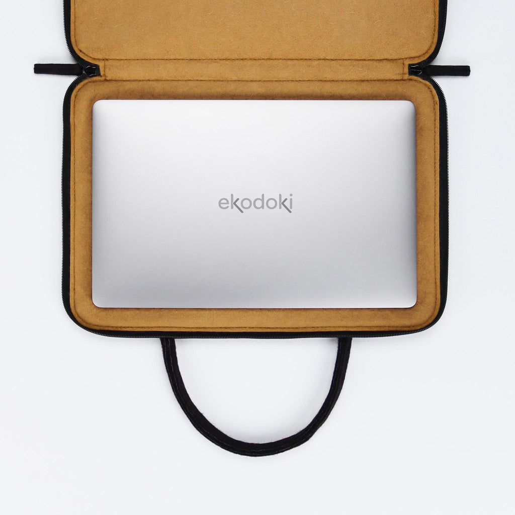 black wool felt laptop bag 14 inch computer compartment flatlay eKodoKi WOOLI