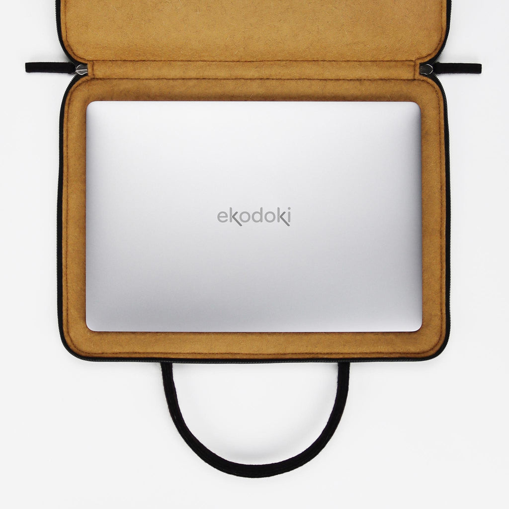 black wool felt laptop bag 15 inch computer compartment flatlay eKodoKi WOOLI