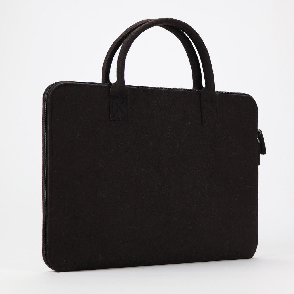 black wool felt laptop bag 17 inch standing back eKodoKi WOOLI