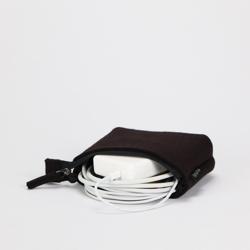 black wool felt zipper pouch S charger inside eKodoKi WOOLI