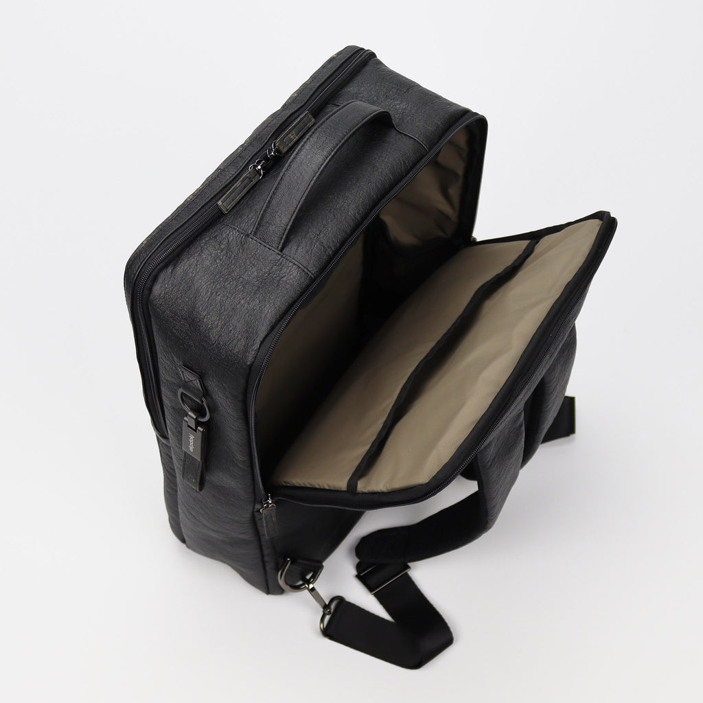 cork backpack L back compartment with laptop pocket eKodoKi KWORK