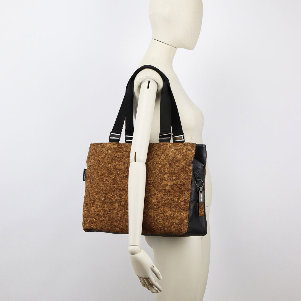 cork shoulder bag L sienna flocked pattern on female mannequin eKodoKi KWORK