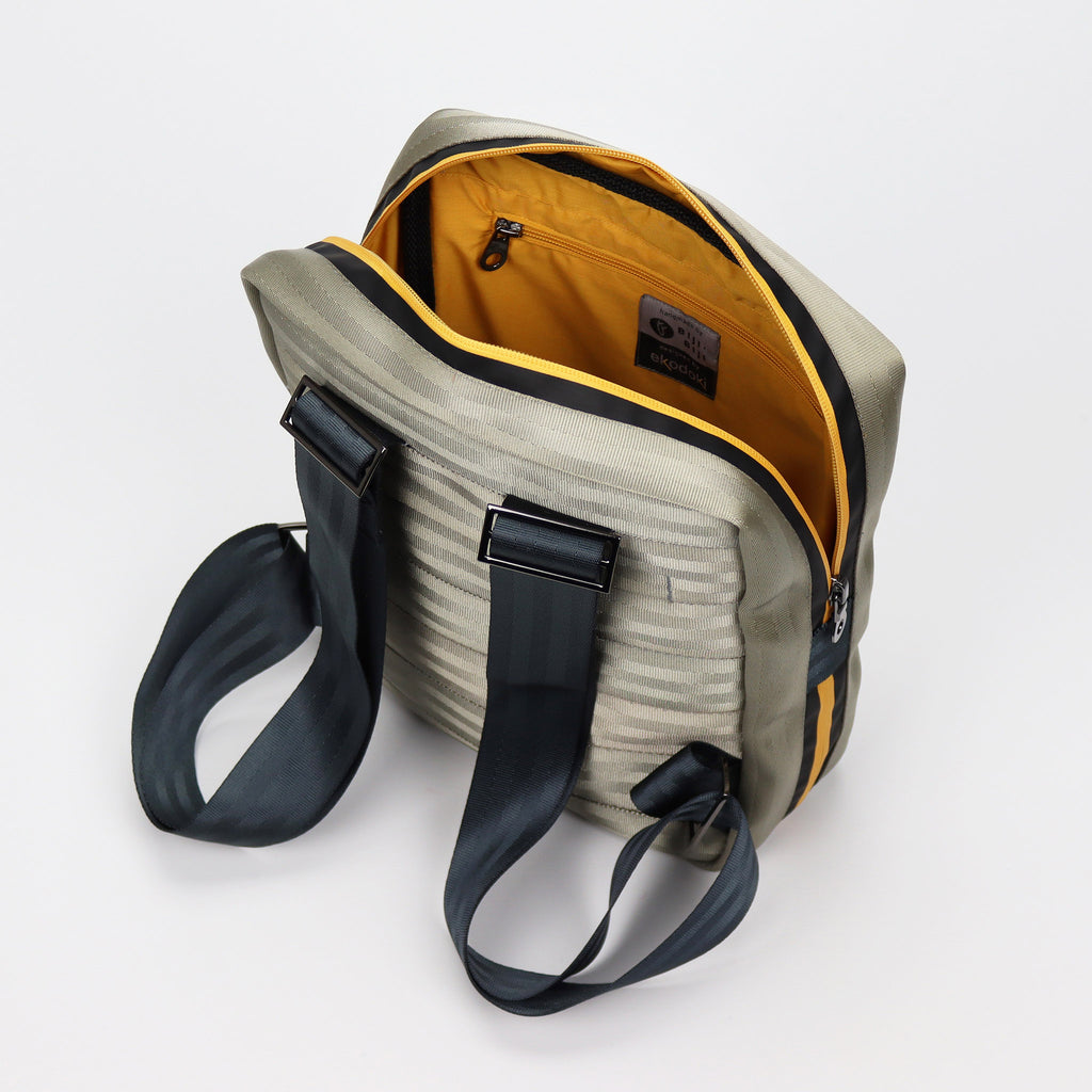 sand seatbelt backpack M inner zipped pocket eKodoKi RE-BELT