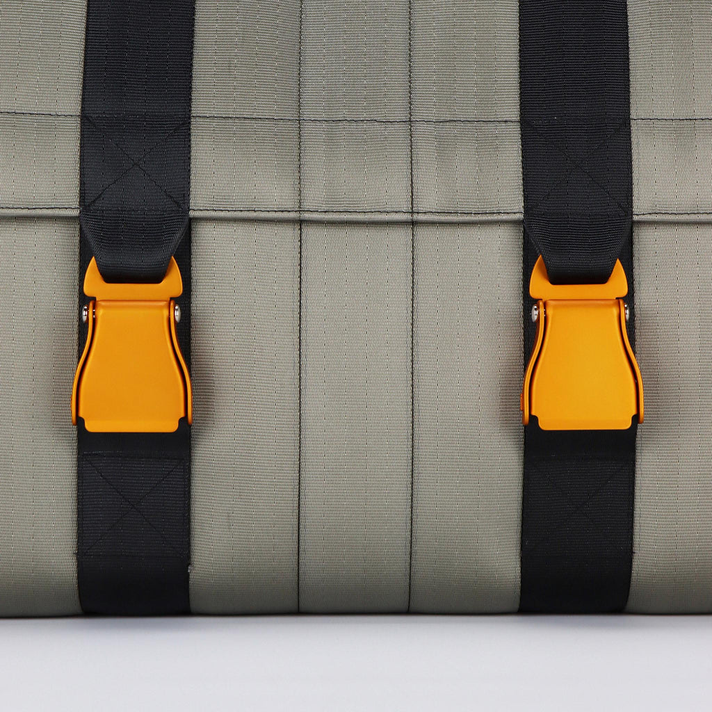 sand seatbelt messenger bag L orange buckles close up in eKodoKi RE-BELT