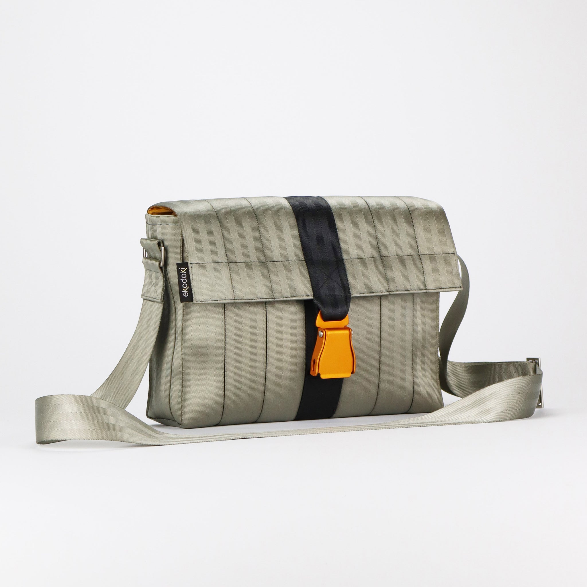 Messenger Bag Seat Belts 13 Laptop Silver Gray eKodoKi