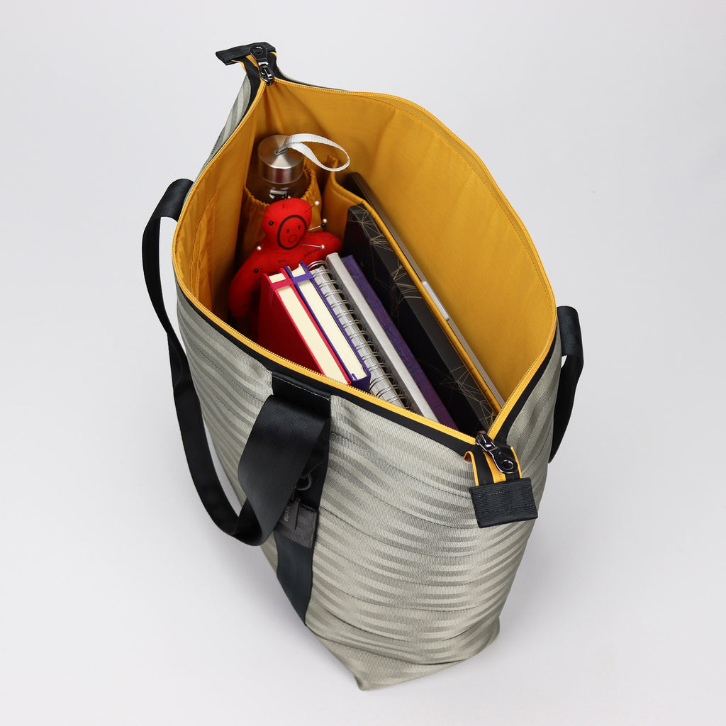 sand seatbelt tote bag L inside with bottle and documents eKodoKi RE-BELT