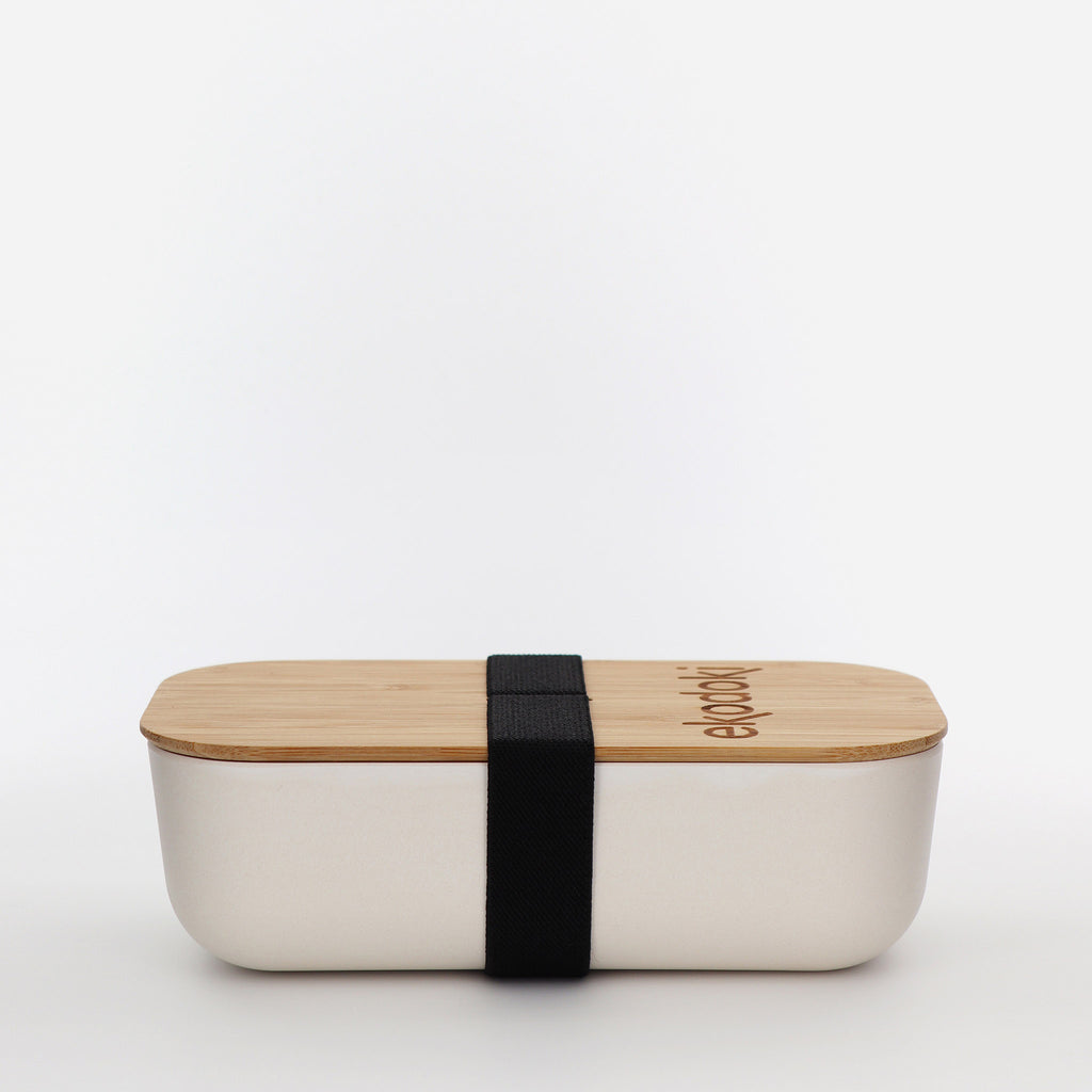 white lunchbox 700ml 24oz with natural bamboo lid and built-in black elastic fabric strap eKodoKi BENTO